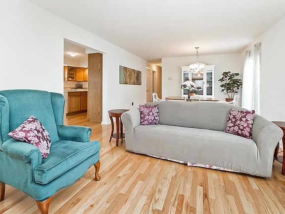 5th image of 690 San Simeon Pl