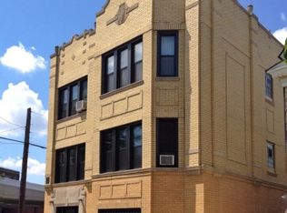 2046 W Berteau Ave #RH-9813, Chicago, IL