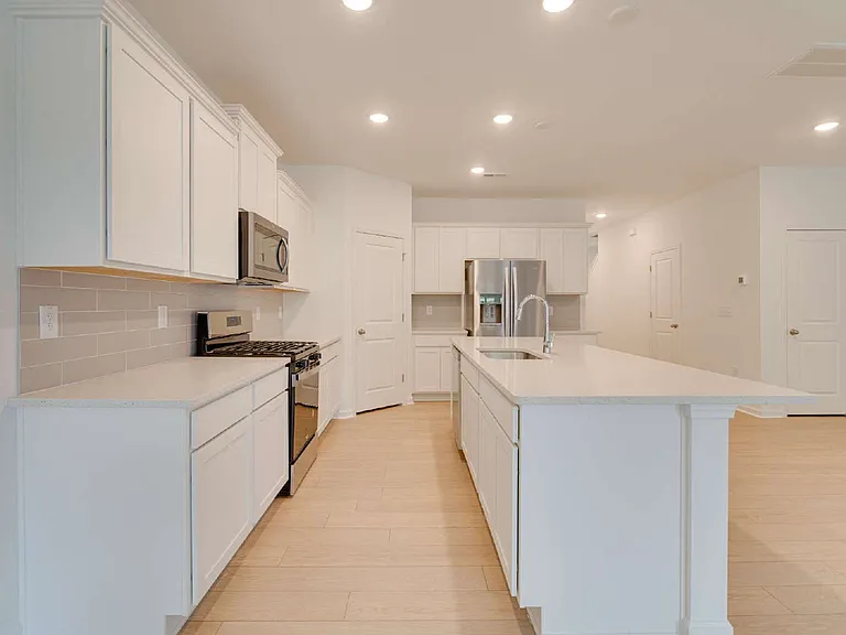 4213 Bryson Dr — Photo 6