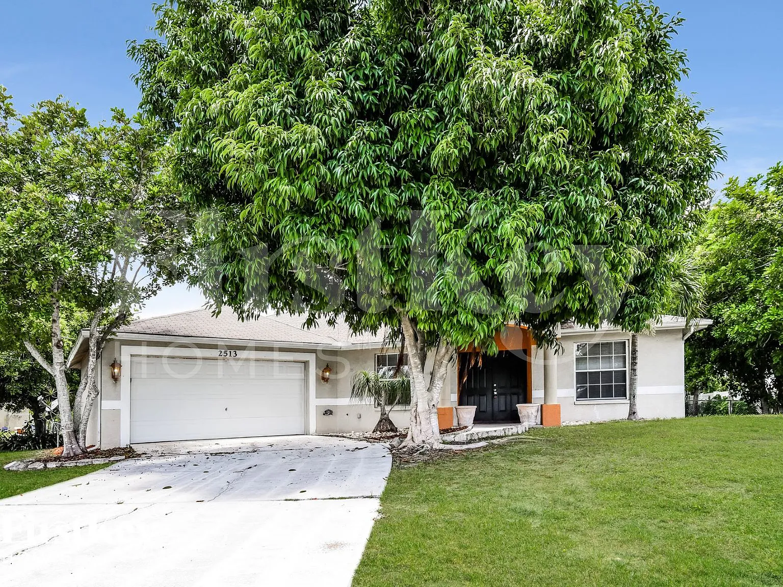 3 bed, 2.0 bath, 1518 sqft, $2,145 — Photo 1