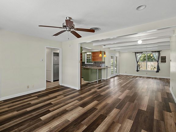 3rd image of 6031 Kentshire Cir