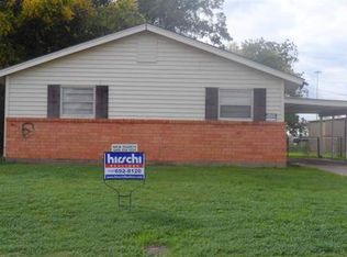 1606 Red Fox Rd, Wichita Falls, TX 76306