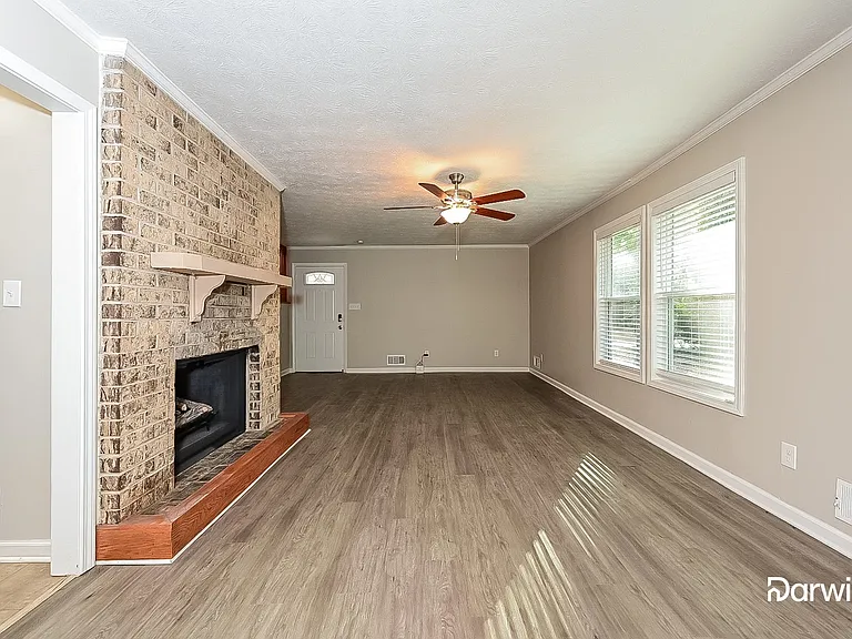 349 Judy Dr — Photo 4