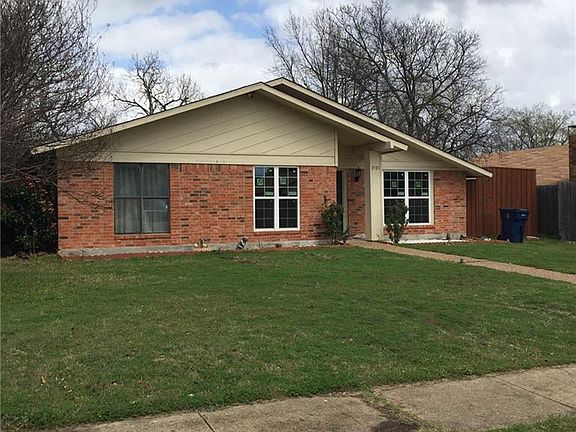 2nd image of 2521 Hollydale Dr