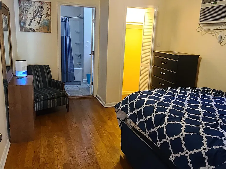 1220 Adams St #2 — Photo 9