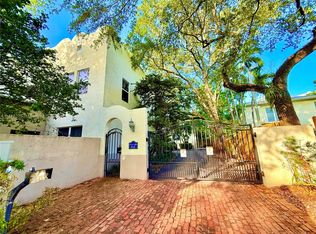 3071 Center St #19, Miami, FL 33133