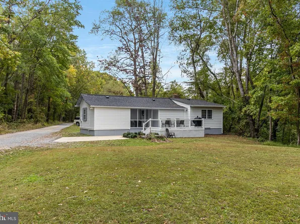 300 Henderson Ln, Indian Head, MD 20640
