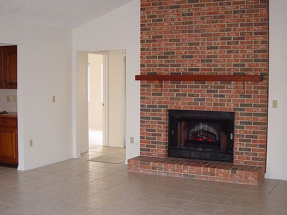 Cathedral ceiling with Fireplace