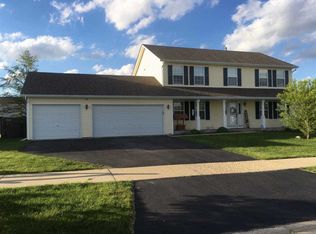 4122 Queenanns Way, Poplar Grove, IL 61065