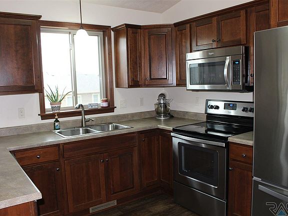 4th image of 3811 S Homerun Ave
