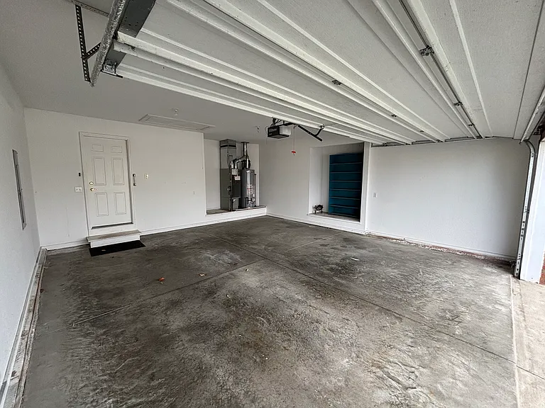 E Greenwood Dr — Photo 38