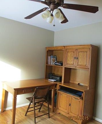 4th image of 15191 Longfellow Dr