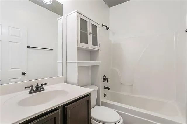 14662 Madison Ln — Photo 11