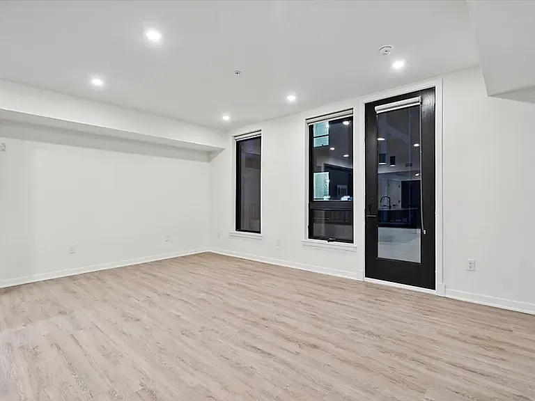 Freedom Lofts — Photo 17