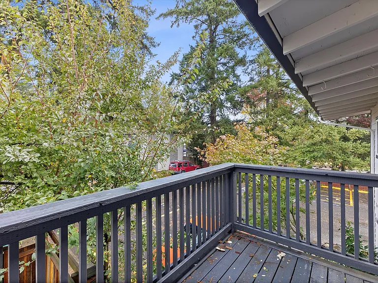 Peyton Plaza — Photo 14