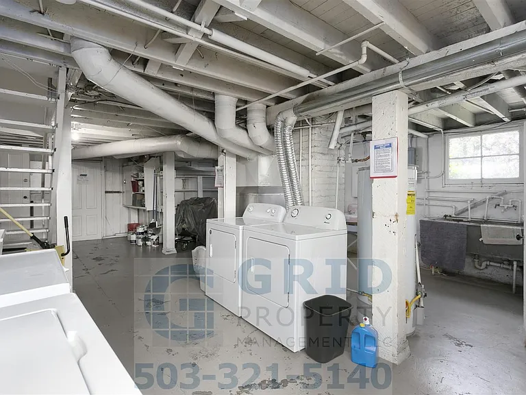 1905 SE Morrison St #1 — Photo 14