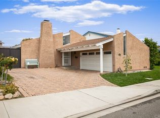 1730 New Hampshire Dr, Costa Mesa, CA 92626