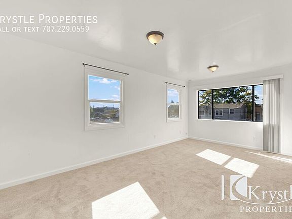 4th image of 402 Calaveras St