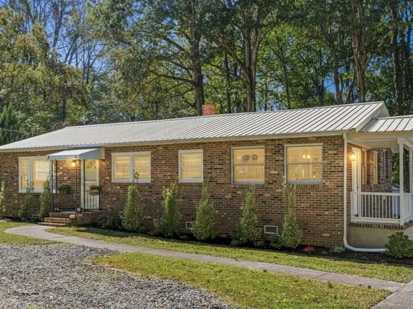 518 Buttonwood Dr, Hillsborough, NC 27278