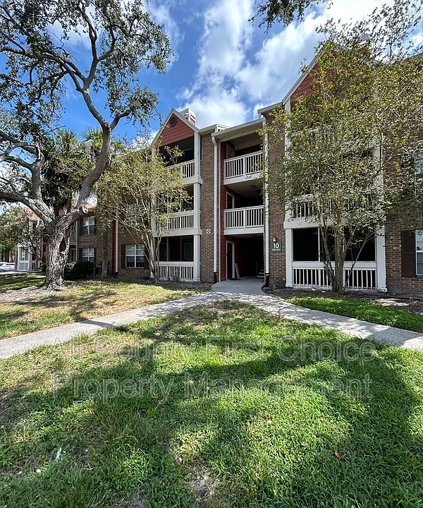 10200 Gandy Blvd #1008