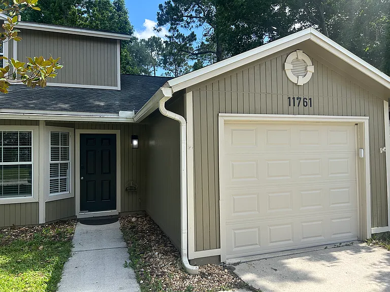 11761 Wattle Tree Rd N — Photo 2