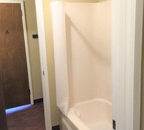 Bathtub