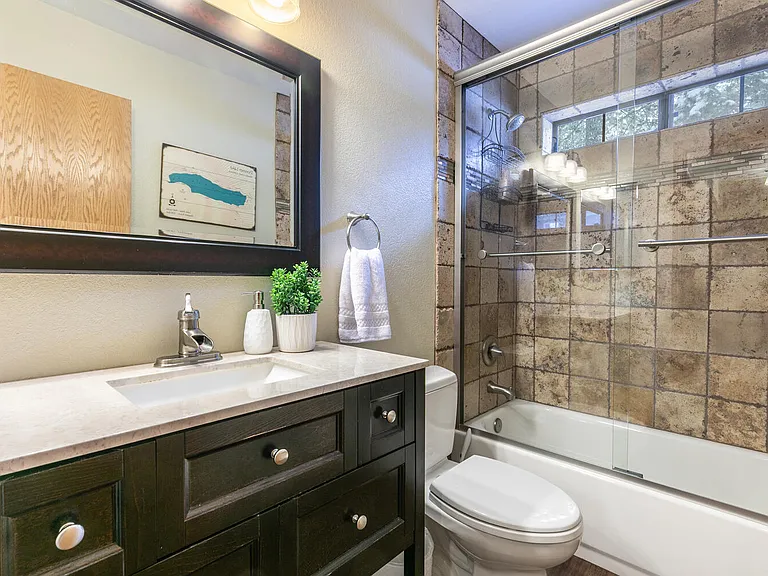 14649 Copenhagen Dr — Photo 13