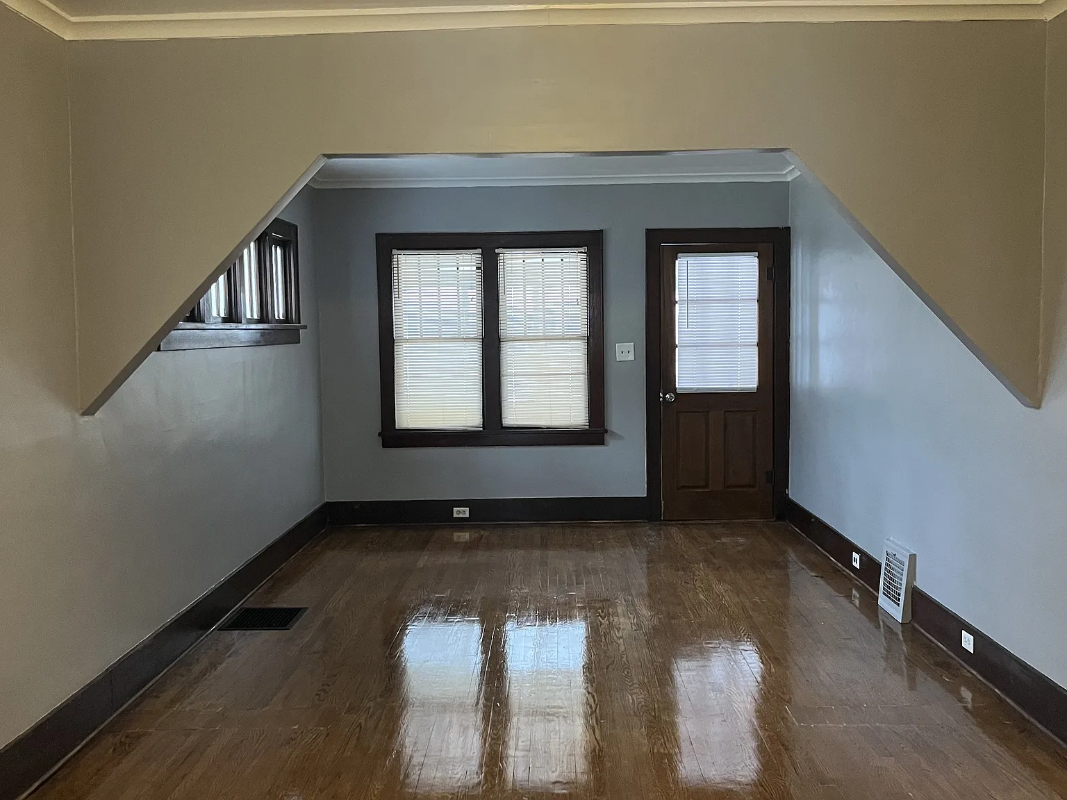 Charming 3-Bedroom Home for Rent in Muskegon — Photo 3