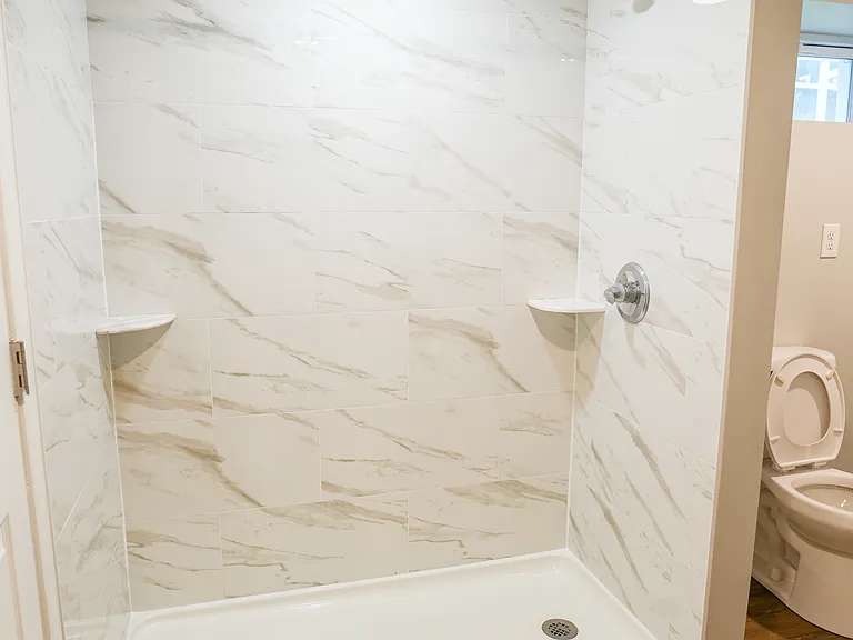 2205 Southern Ave — Photo 12