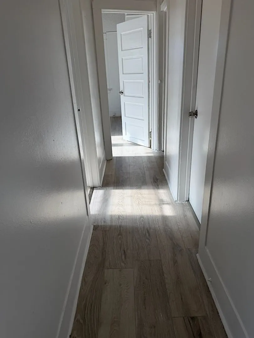 833 W. 42nd Place — Photo 3