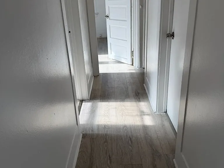 833 W 42nd Pl — Photo 3