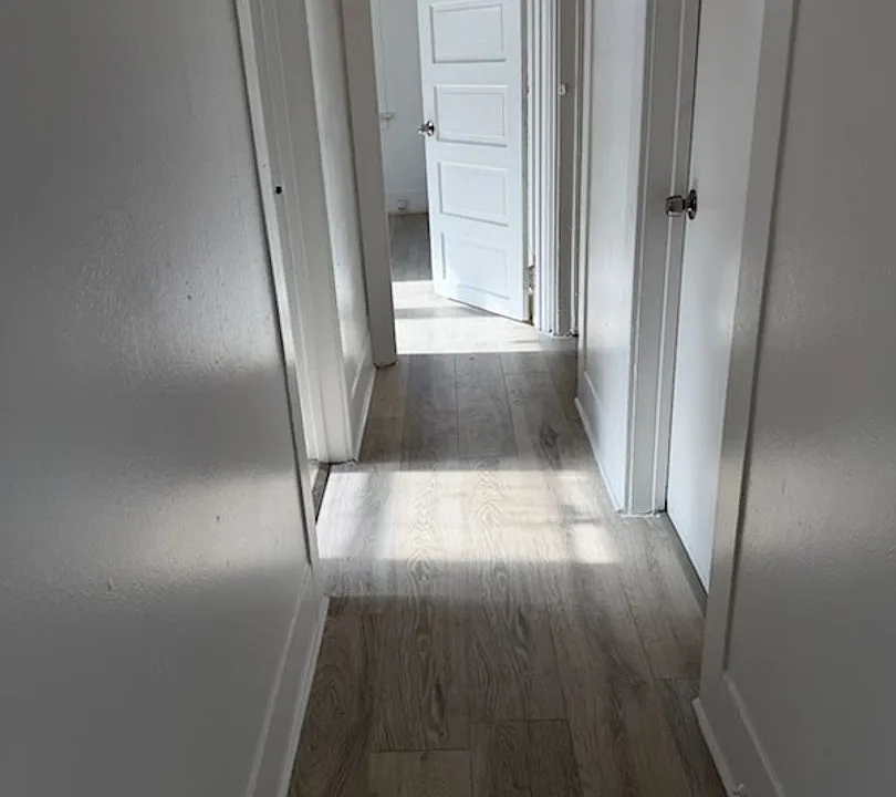 833 W 42nd Pl