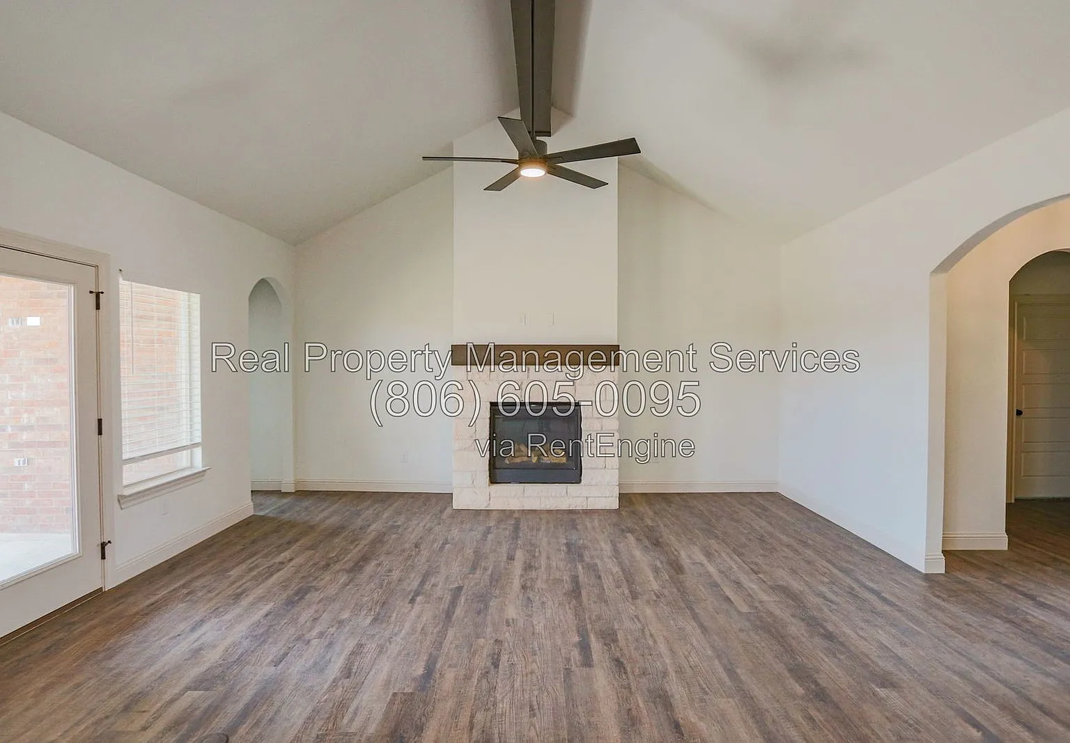 3 bed, 2.0 bath, 1878 sqft, $2,250 — Photo 2
