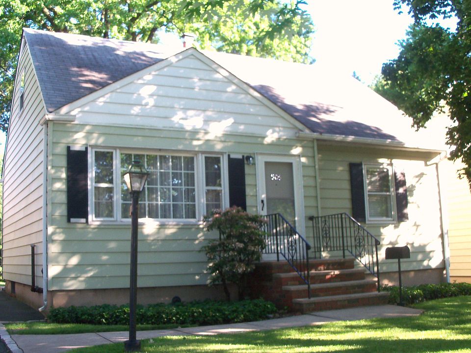 2nd image of 506 W Colfax Ave