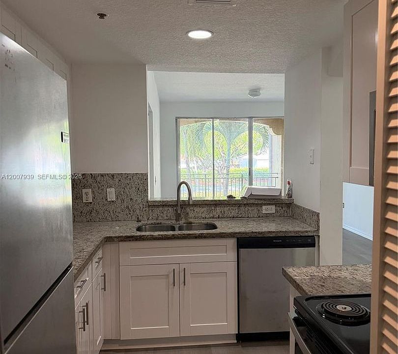1st image of 6500 NW 114th Ave APT 1025