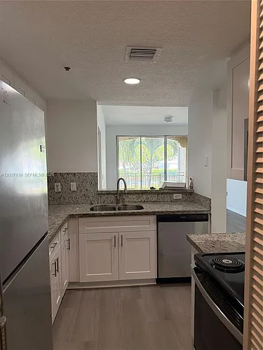 6500 NW 114th Ave #1025 Photo 1