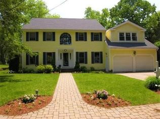 18 Highview St, Needham, MA 02494