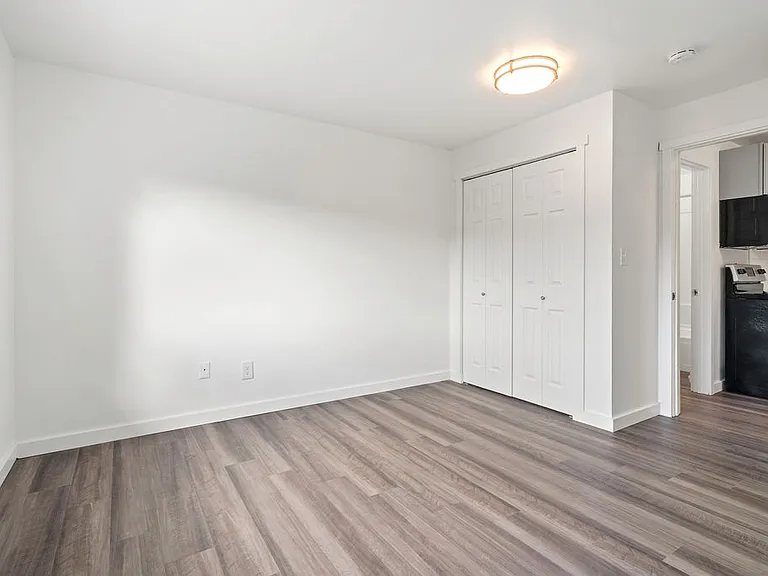 Boulevard 99 Apartments — Photo 23