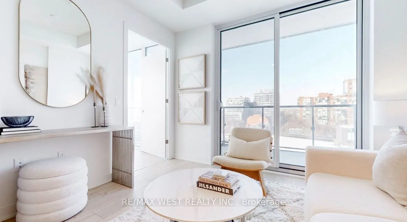 3 bed, $3,899 — Photo 1