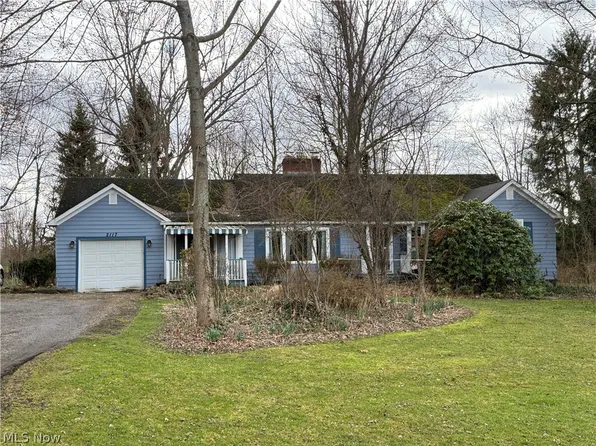 2117 Kinsman Rd NW, North Bloomfield, OH 44450