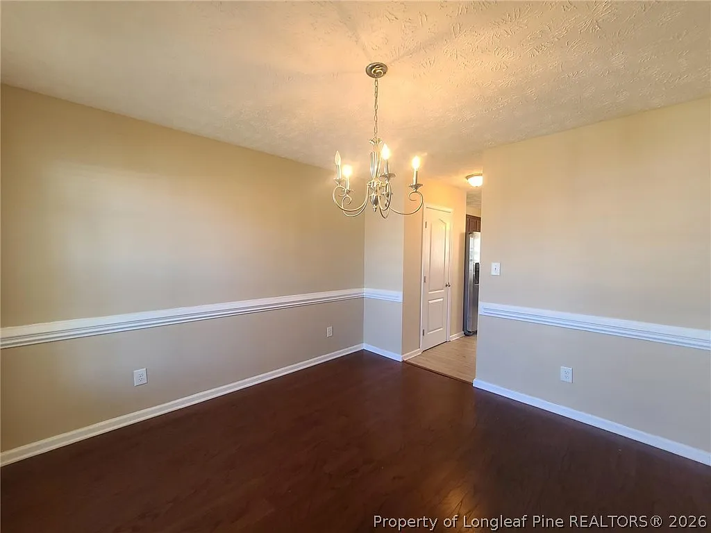 3 bed, 2.5 bath, 2138 sqft, $1,900 — Photo 4