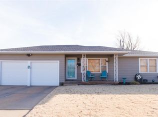 1605 S Johnson St, Enid, OK 73703