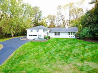 201 Ludwig Rd, New Castle, PA 16105