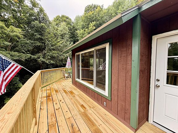 2nd image of 318 Weir Road
