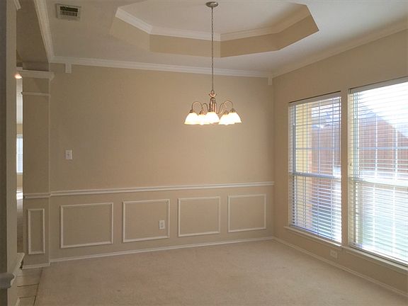 5th image of 1160 Valley Oaks Dr
