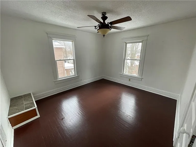 238 E Leasure Ave #2 — Photo 5