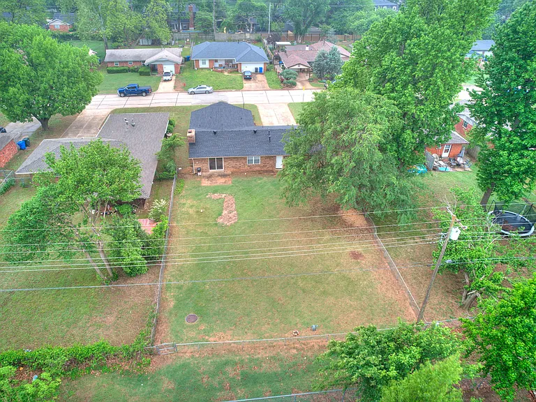 1639 Westbrooke Ter — Photo 30