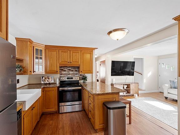3rd image of 214 Brigham Hill Rd