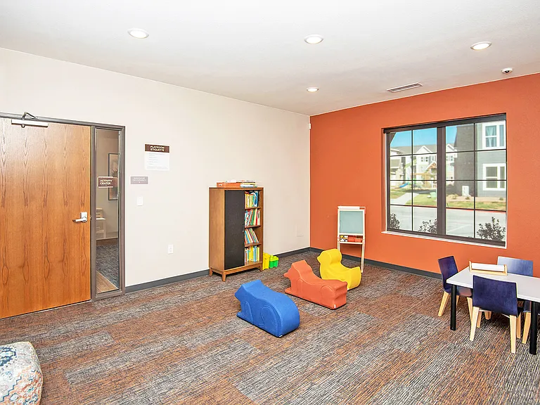 Scharbauer Flats — Photo 18