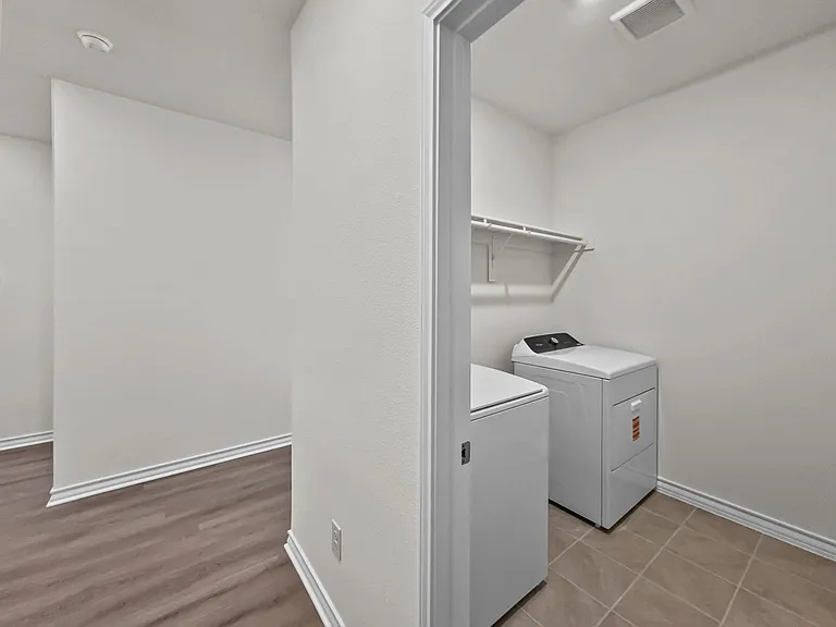 664 Jupe Way — Photo 13